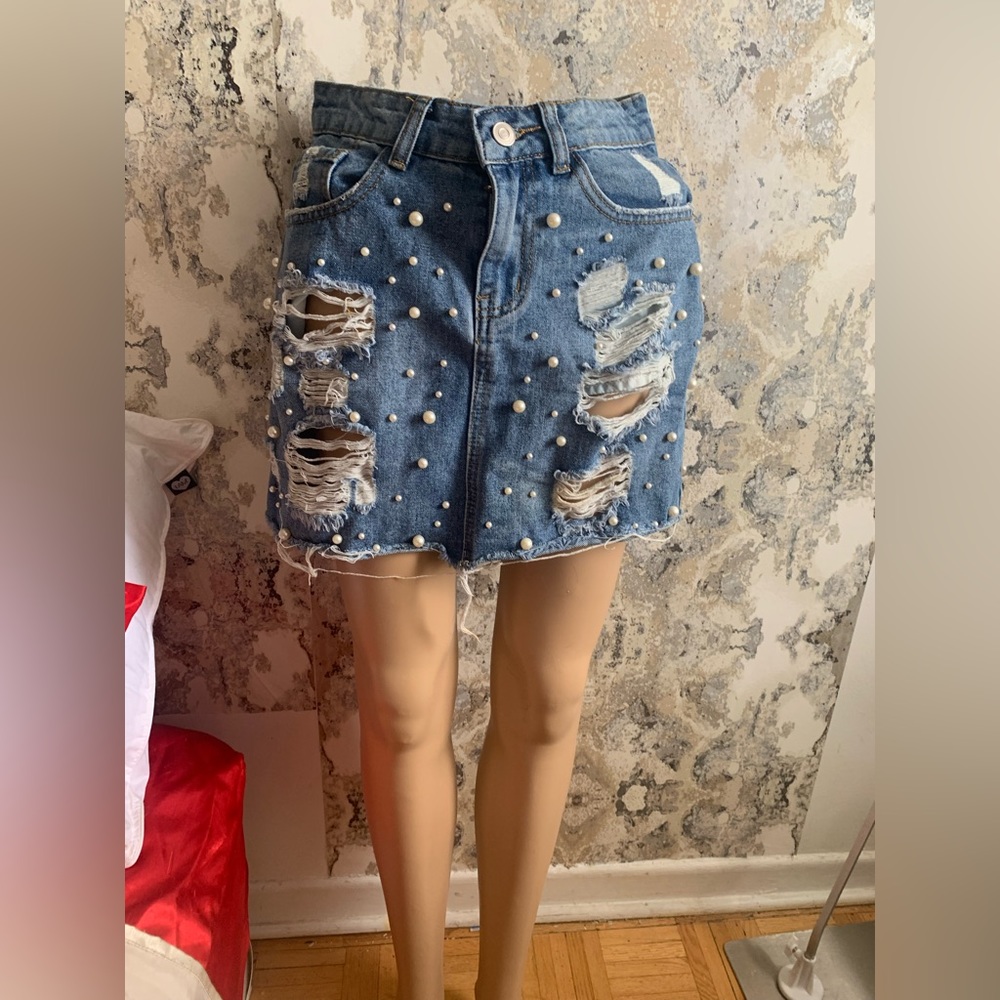 DISTRESSED BEADED DENIM MINI SKIRT